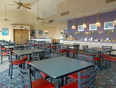 Howard Johnson Hotel & Conference Center By Wyndham Salem 