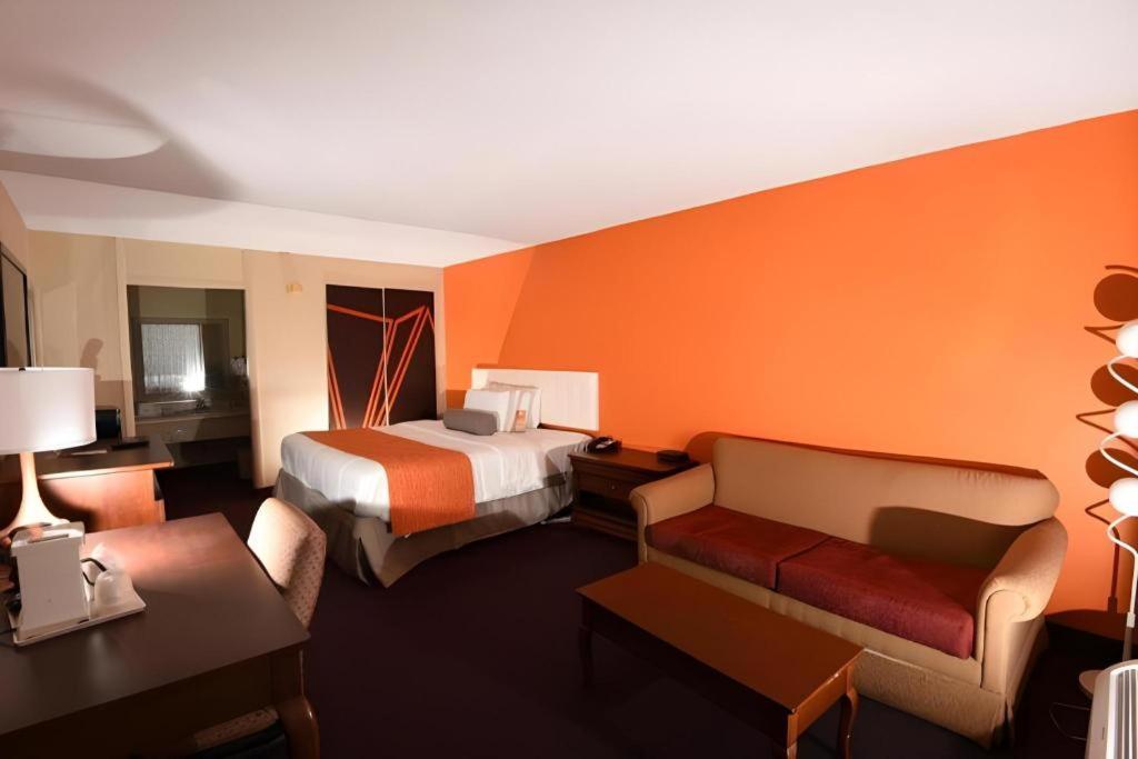 Howard Johnson & Conference Center By Wyndham 2* Salem